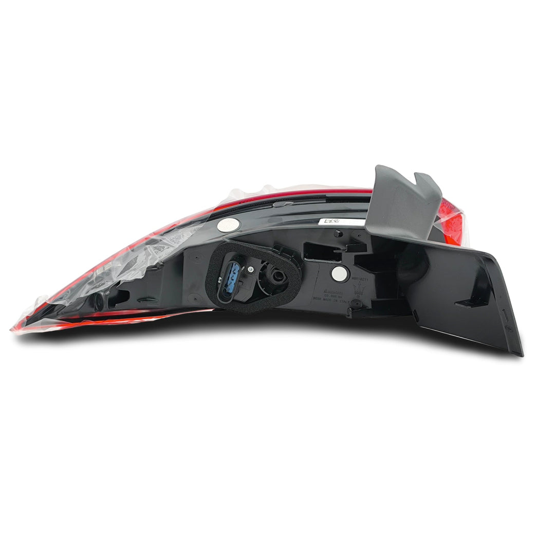 Maserati Fanale Posteriore Esterno LED Destro Grecale USA OEM 670157330