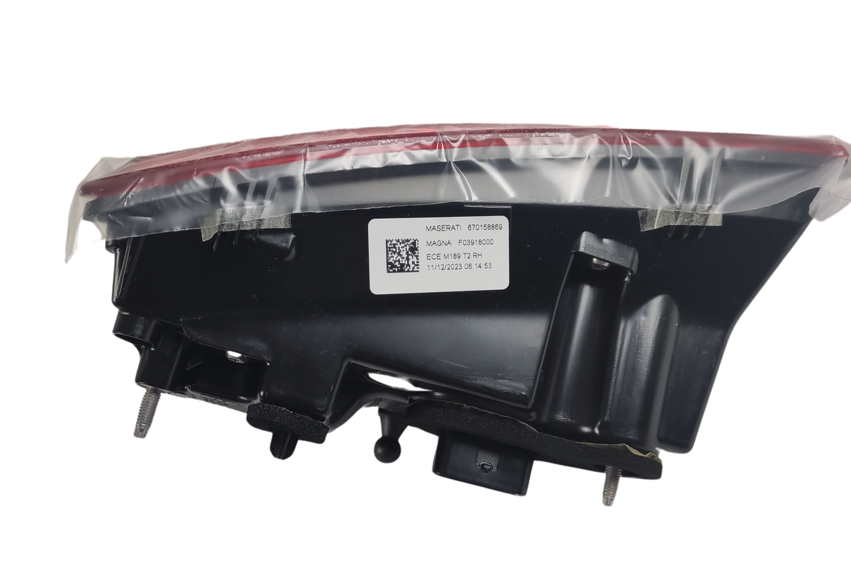Maserati fanale gran turismo originale posteriore interno destro oem 6701588690