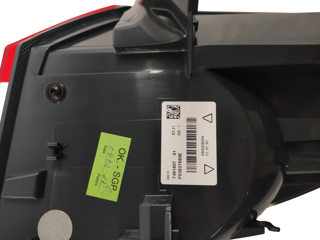 BMW Fanale Posteriore Esterno Sinistro Serie 2 Gran Tourer F46 OEM 63217461607
