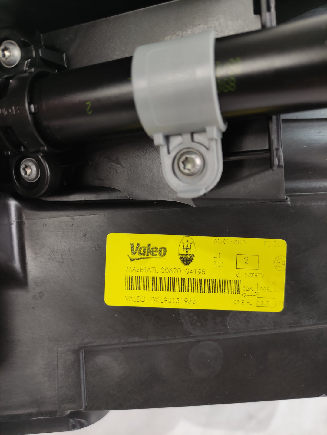 Maserati Faro Anteriore Destro Quattroporte OEM 670104195