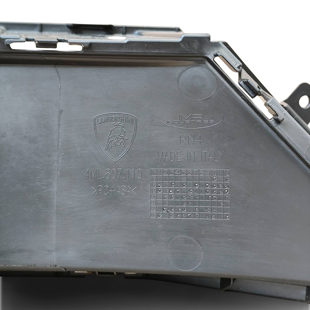 Lamborghini urus griglia inferiore paraurti anteriore oem 4ml807110