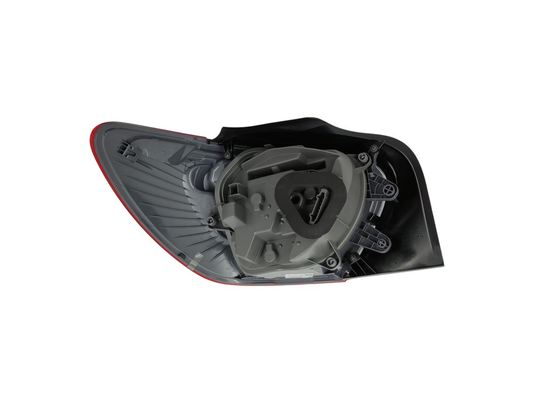 Mercedes Fanale Posteriore Lato Destro Classe A OEM A1769064900 dal 2015
