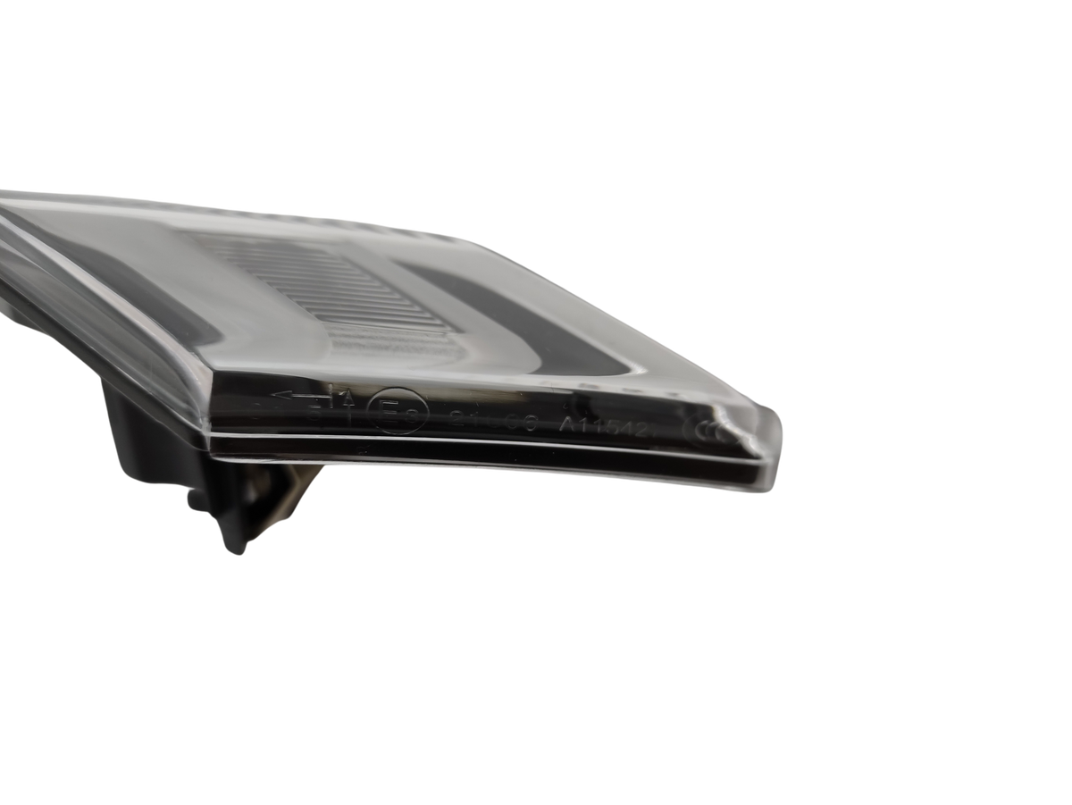 Porsche 991 originale fanale laterale sx   99163125506   axio parts srl