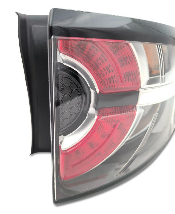 Fanale posteriore stop e freccia land rover oem lr135570, componente laterale con luci di segnalazione e stop