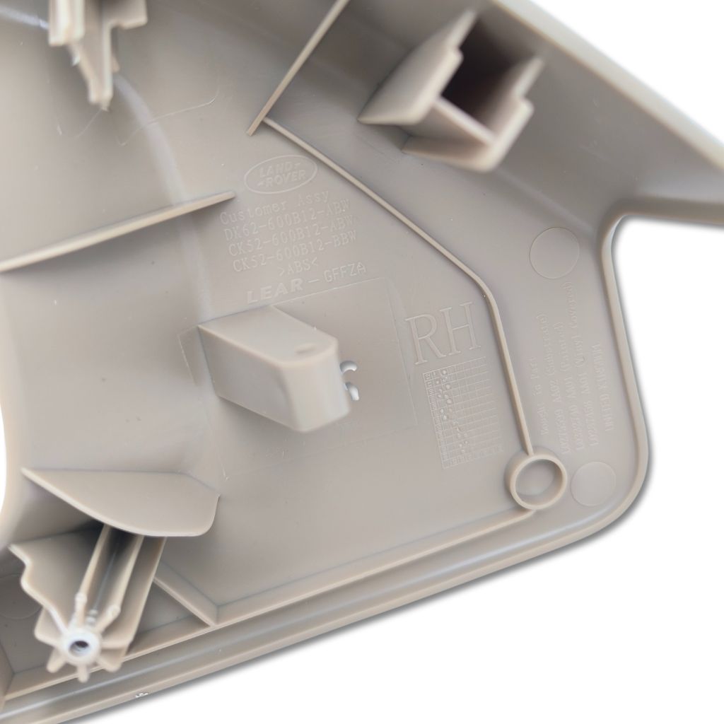 Pannello laterale del cuscino del sedile anteriore Land Rover LR042205, componente OEM, dettaglio con etichetta.