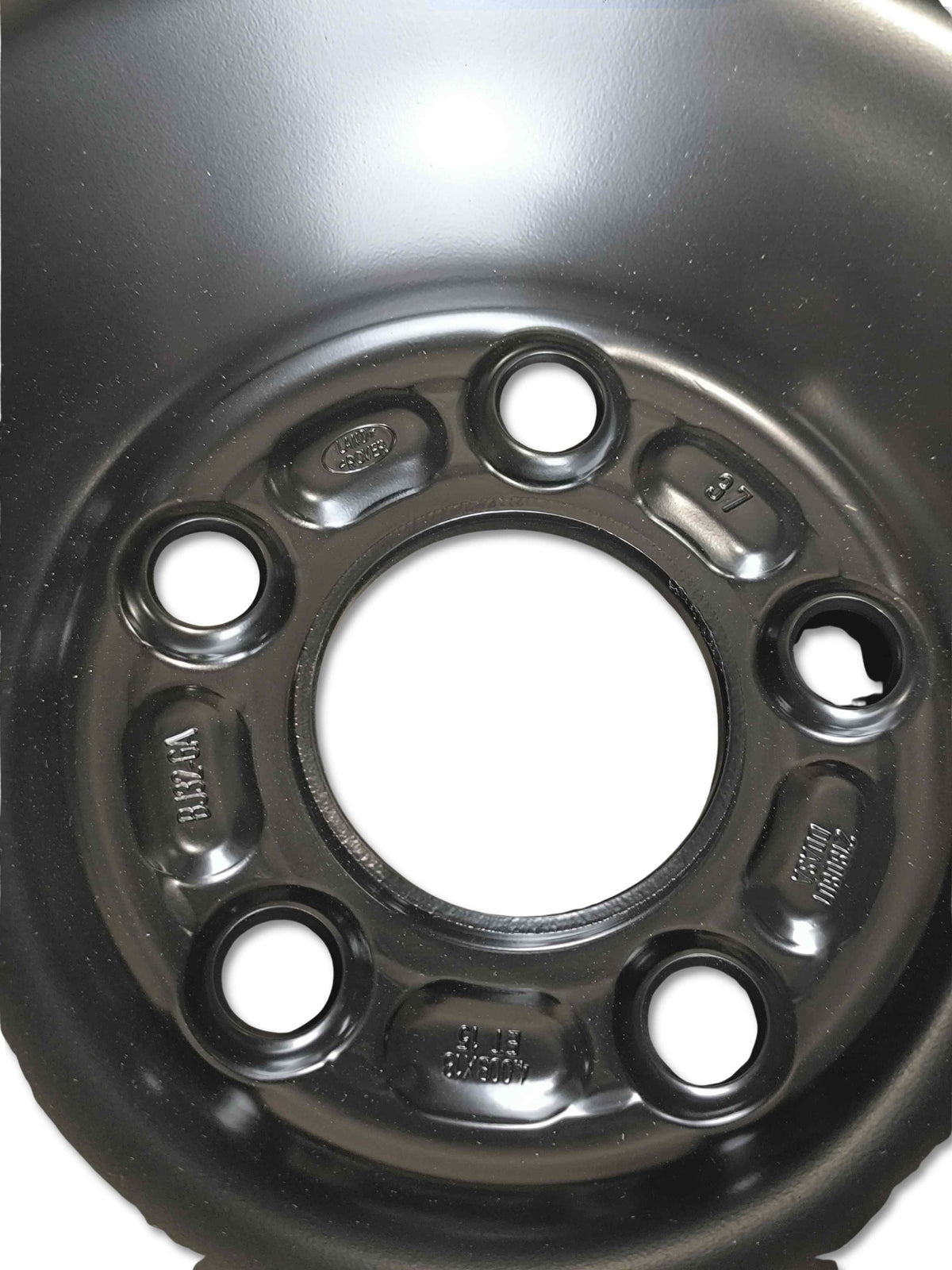 Ruota di scorta in acciaio land rover range rover oem lr028213, componente originale dal 2006, vista frontale con dettaglio del cerchio