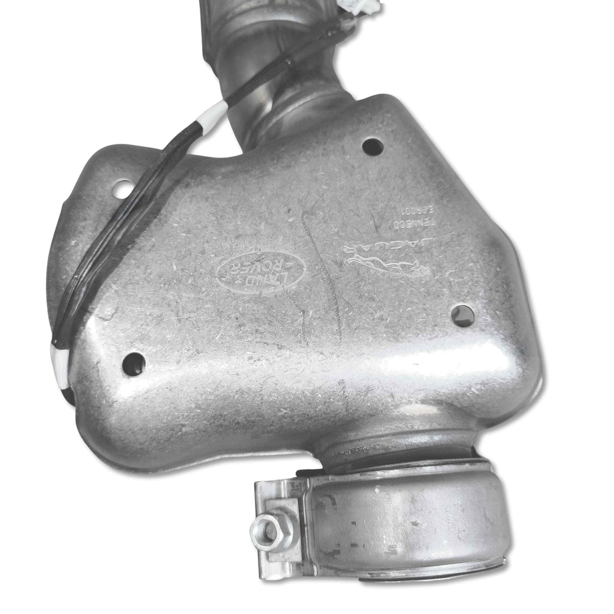 Tubo centrale scarico intermedio land rover oem lr125103, componente per veicolo land rover, visibile in primo piano