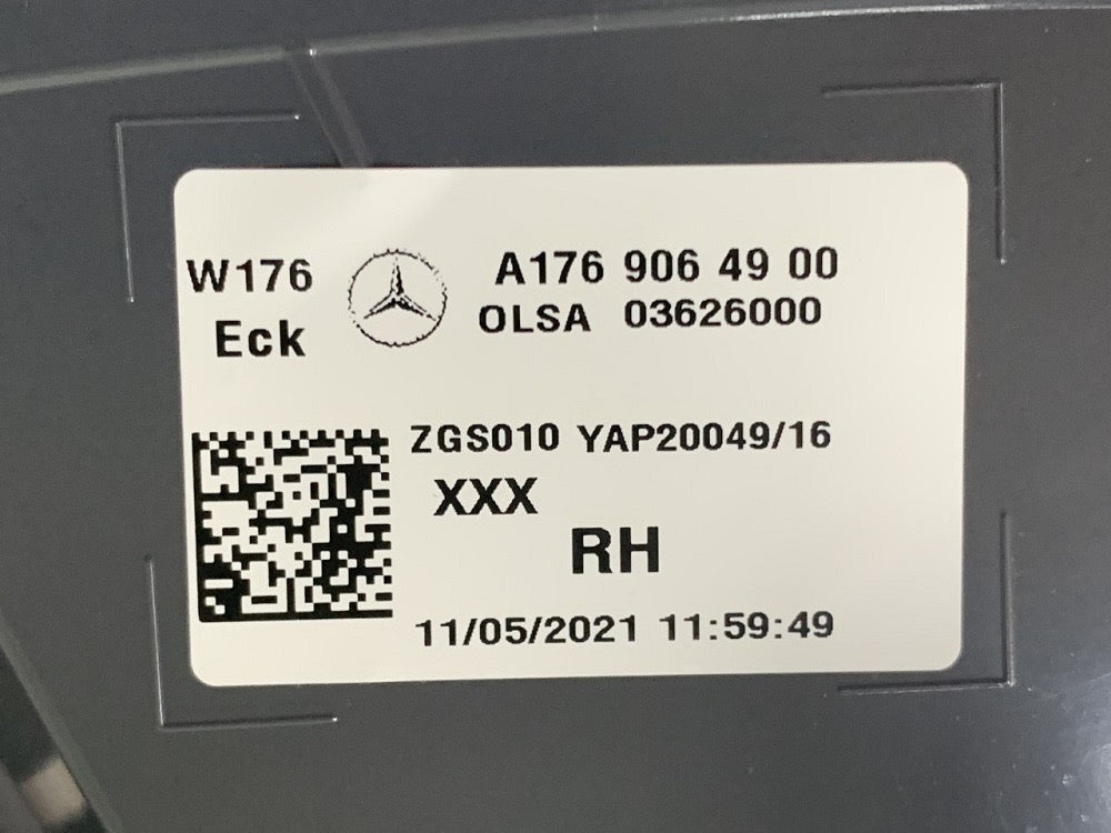 Mercedes fanale posteriore lato destro classe a oem a1769064900 dal 2015