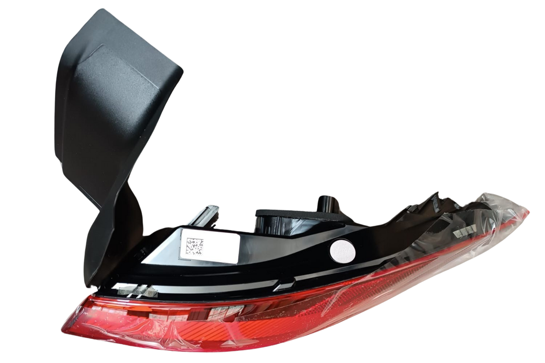 Maserati Fanale Posteriore Esterno Destro Grecale OEM 670157329 dal 2022