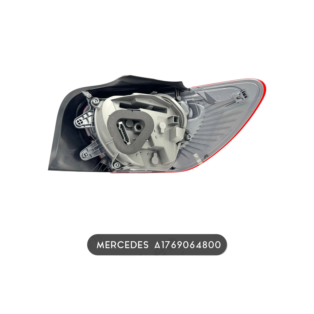 Mercedes fanale posteriore lato sinistro classe a oem a1769064800 dal 2015